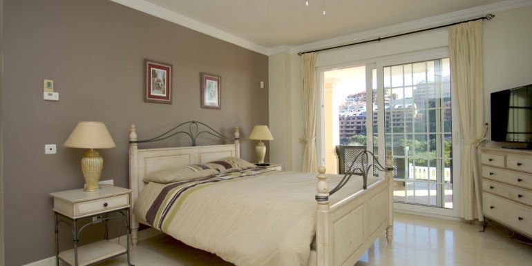 vrijstaande-villa-elviria-costa-del-sol-r2928746